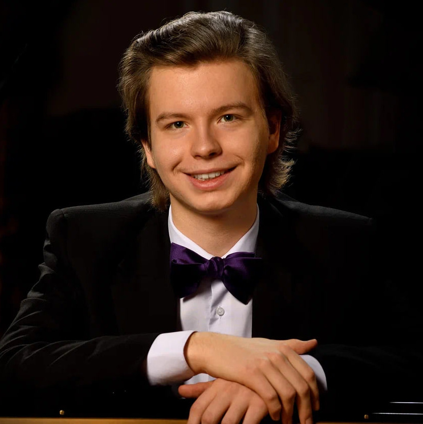 Петров Виталий