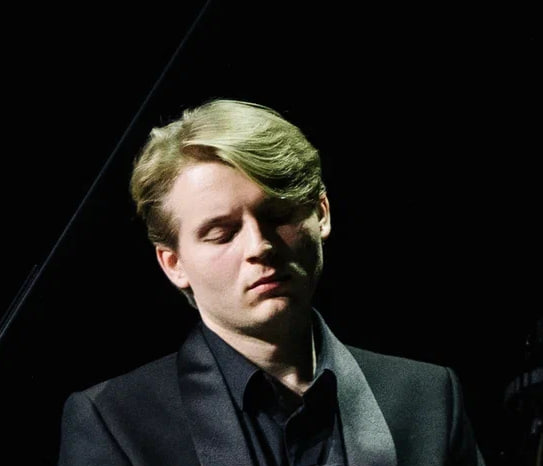Белоглазов Максим