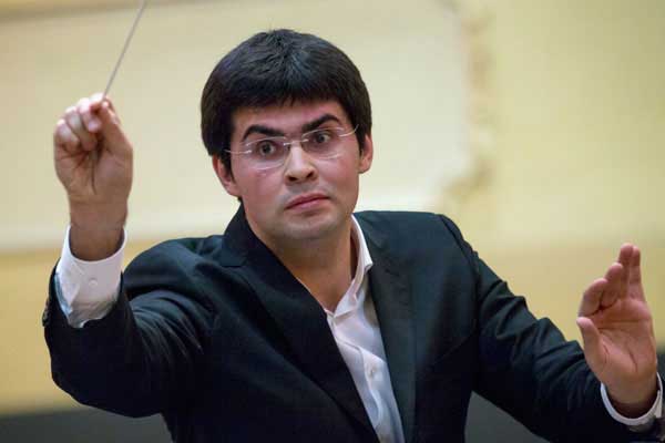 Лауреат II премии II Всероссийкого музыкального конкурса по специальности "Оперно-симфоническое дирижирование" стал победителем Восьмого международного конкурса дирижеров имени сэра Георга Шолти